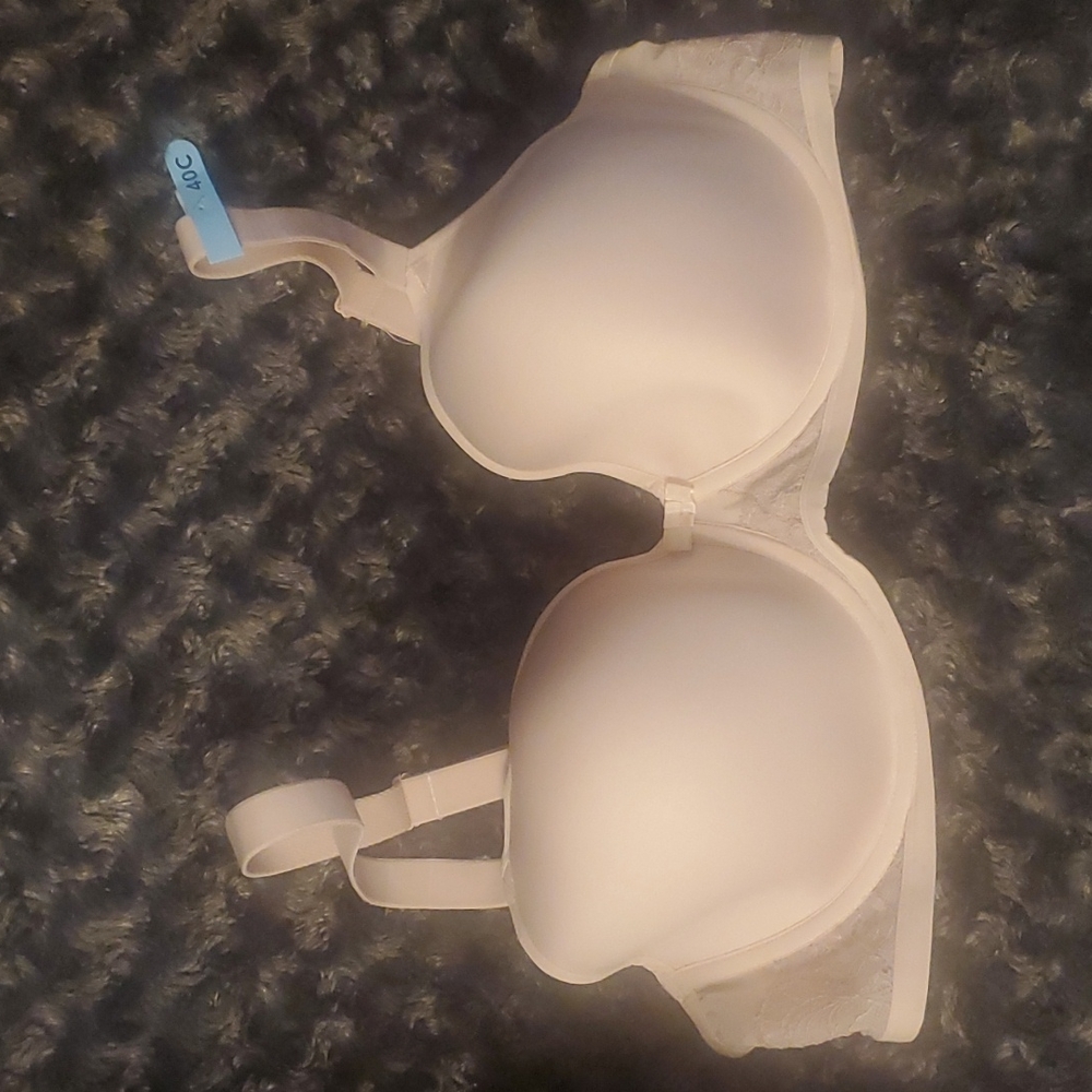 New 40C Pink Bali Bra